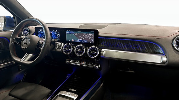 Mercedes-Benz EQB250+ 3 of 20