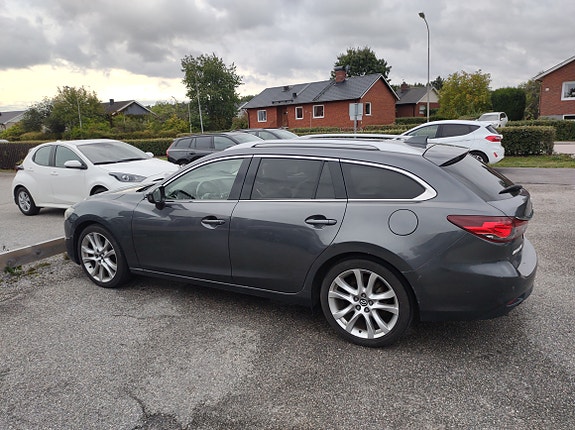 Mazda 6 2 of 12