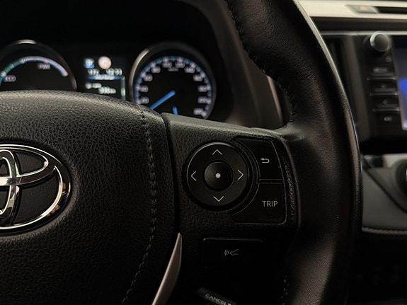 Toyota RAV4 19 of 30