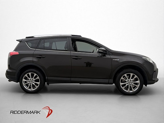 Toyota RAV4 9 of 30