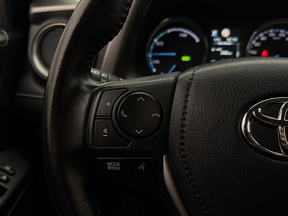 Toyota RAV4 17 of 30