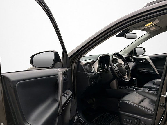 Toyota RAV4 11 of 30