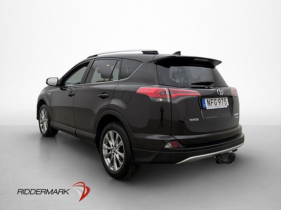 Toyota RAV4 6 of 30