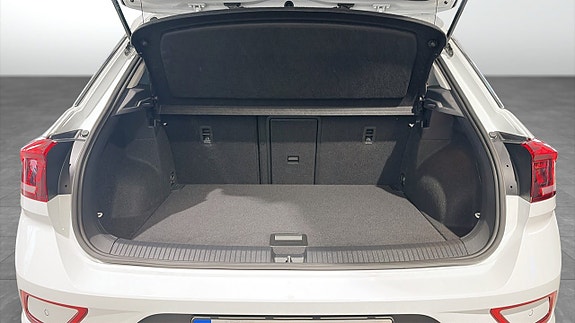 Volkswagen T-Roc 14 of 14