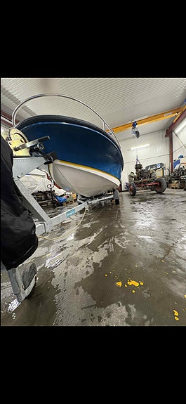Boston Whaler Rage15 5 of 7