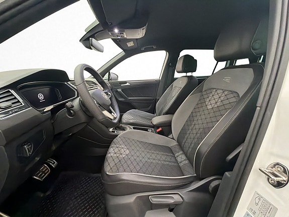 Volkswagen Tiguan 13 of 30