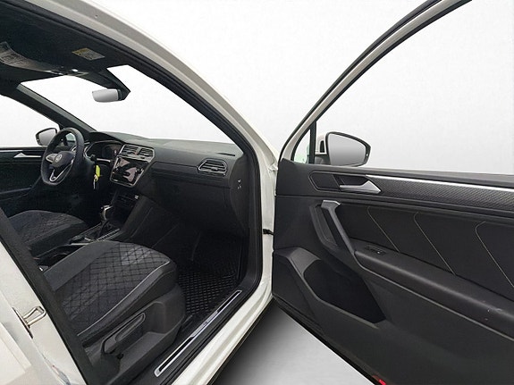 Volkswagen Tiguan 27 of 30