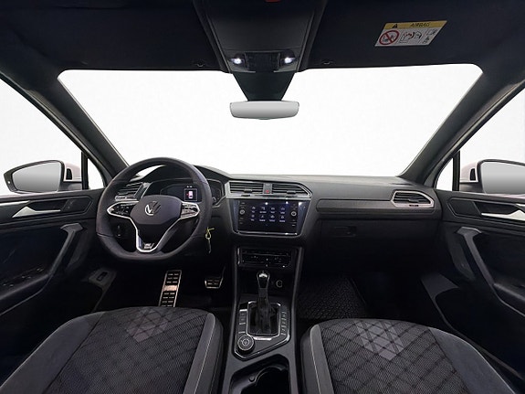 Volkswagen Tiguan 14 of 30