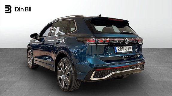 Volkswagen Tiguan 3 of 14