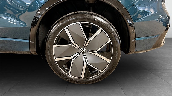 Volkswagen Tiguan 6 of 14