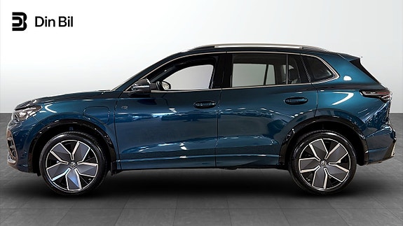 Volkswagen Tiguan 2 of 14