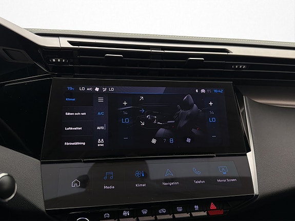 Peugeot 308 17 of 28