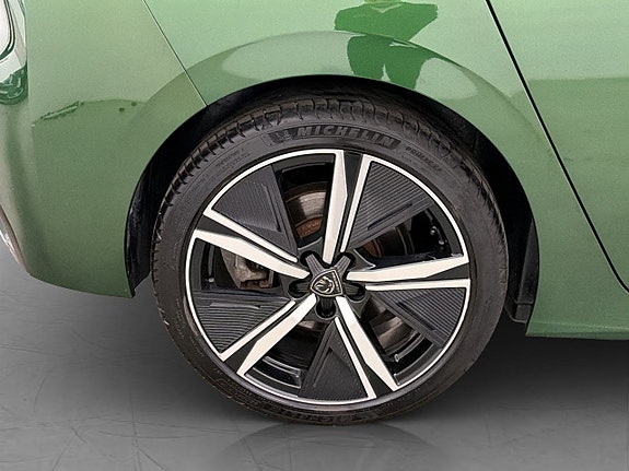 Peugeot 308 27 of 28
