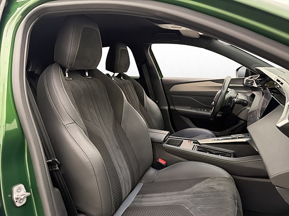 Peugeot 308 21 of 28