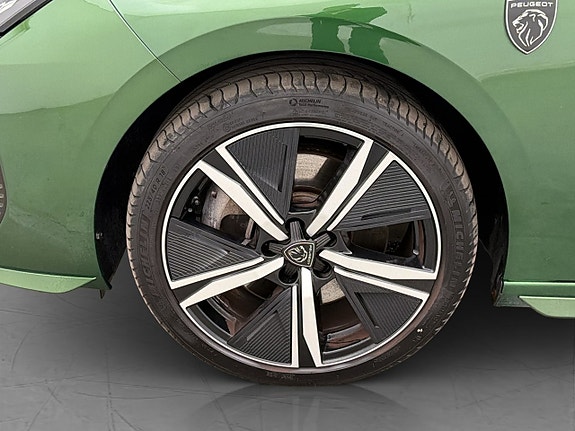Peugeot 308 25 of 28
