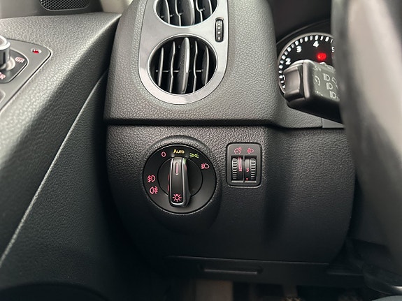 Volkswagen Tiguan 14 of 29