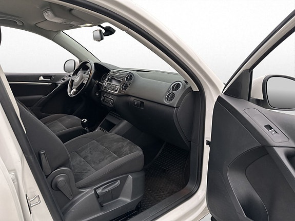 Volkswagen Tiguan 23 of 29