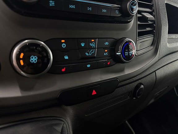 Ford Transit 11 of 17