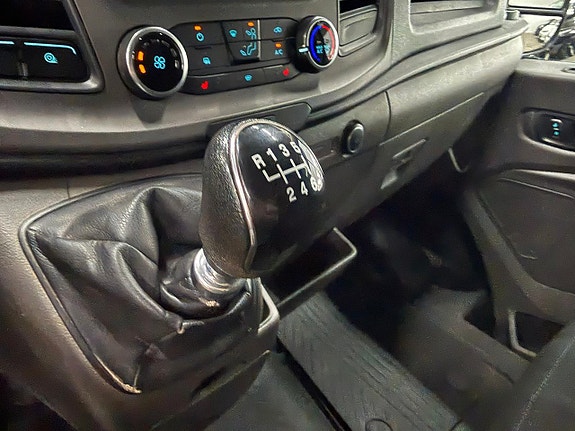 Ford Transit 16 of 17