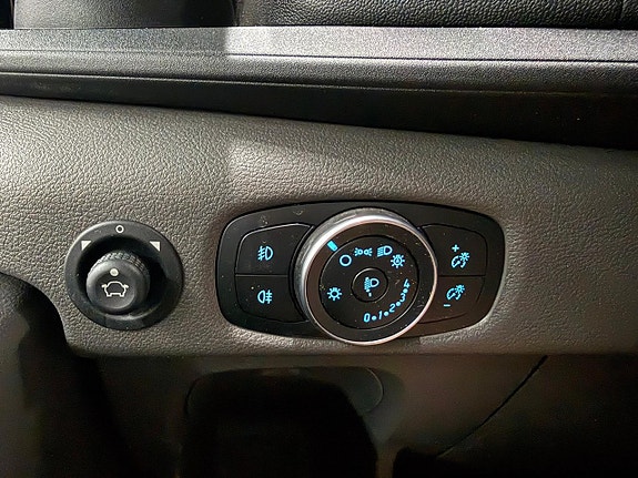 Ford Transit 13 of 17