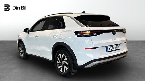 Volkswagen T-Roc 5 of 13