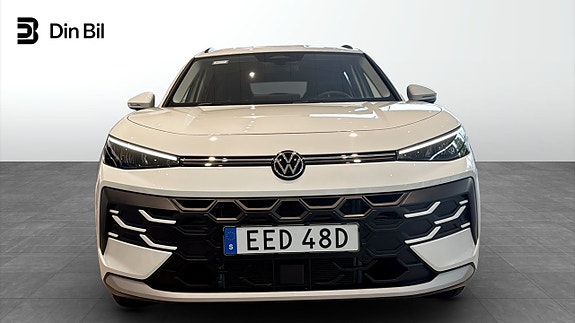 Volkswagen T-Roc 6 of 13
