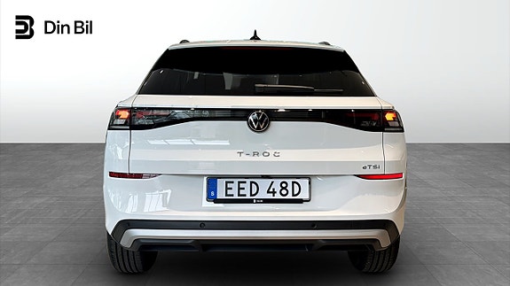 Volkswagen T-Roc 7 of 13