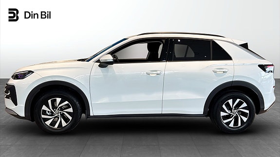 Volkswagen T-Roc 3 of 13
