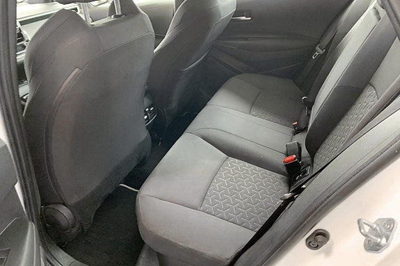 Toyota Corolla 8 of 11