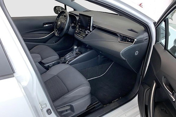Toyota Corolla 7 of 11