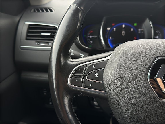 Renault Koleos 17 of 21