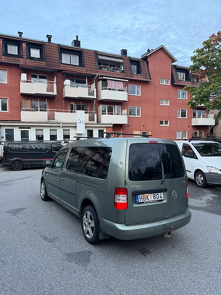 Volkswagen Caddy Maxi 4 of 5