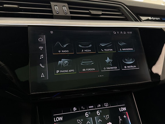 Audi Q8 e-tron 25 of 30