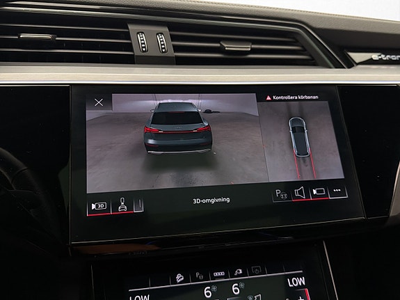 Audi Q8 e-tron 22 of 30