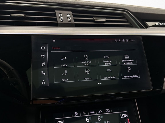 Audi Q8 e-tron 28 of 30