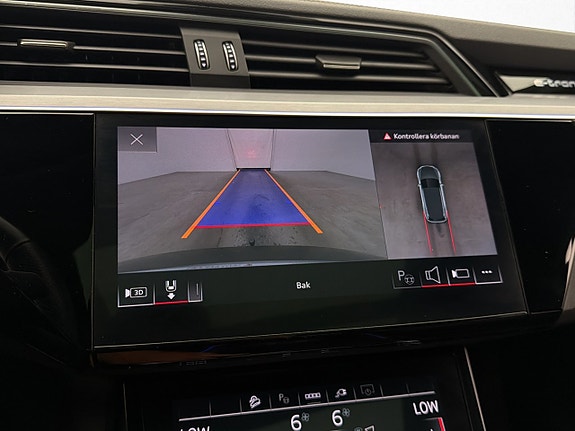 Audi Q8 e-tron 23 of 30