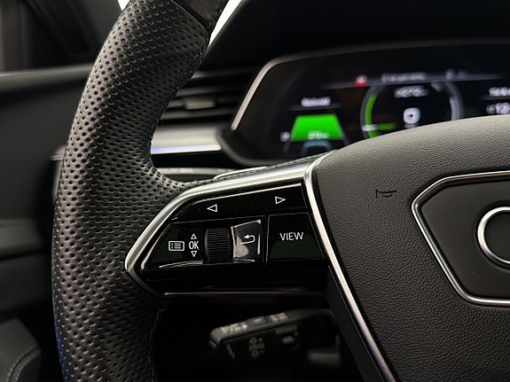 Audi Q8 e-tron 19 of 30