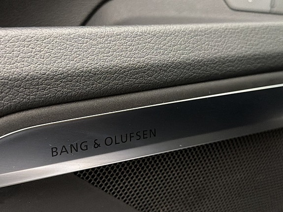 Audi Q8 e-tron 17 of 30