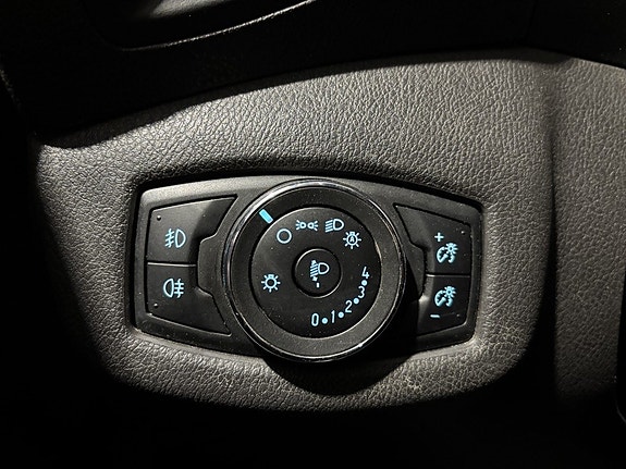 Ford Transit Connect 18 of 25