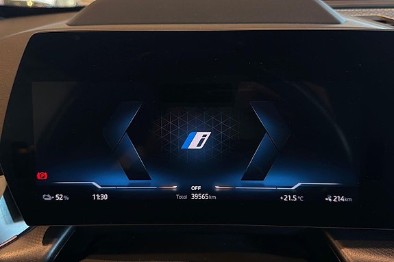 BMW iX1 16 of 22