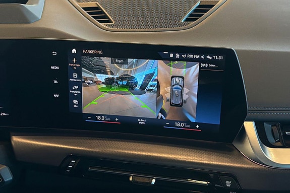 BMW iX1 18 of 22