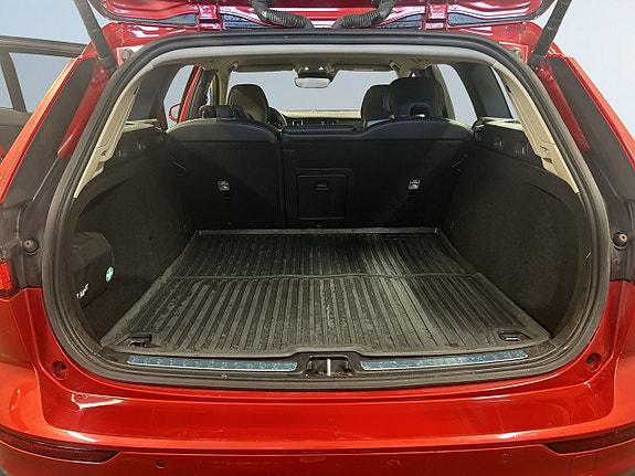 Volvo V60 Cross Country 12 of 24