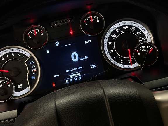 Dodge RAM 1500 26 of 30