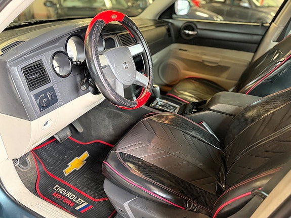 Dodge Charger 5 of 10