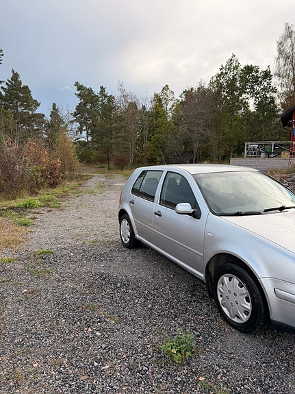 Volkswagen Golf IV 3 of 5