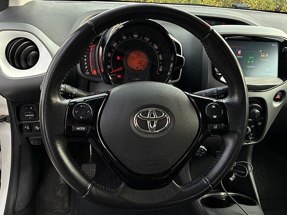 Toyota Aygo 11 of 13
