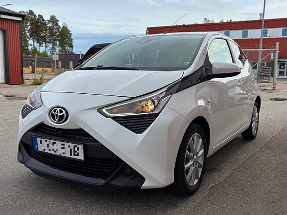 Toyota Aygo 3 of 13