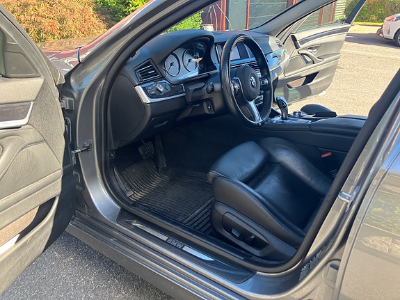 BMW 520d 5 of 11