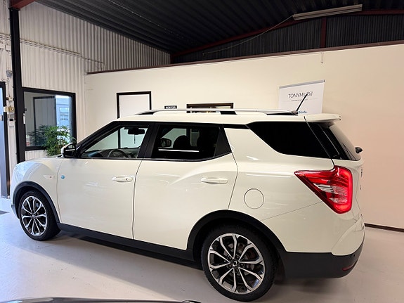 SsangYong Tivoli 9 of 21