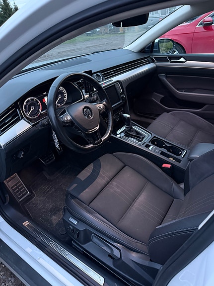 Volkswagen Passat Alltrack 6 of 6